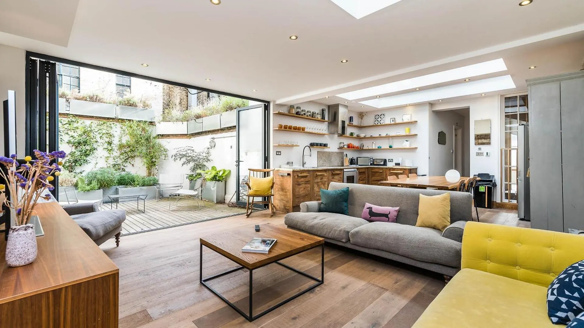Stunning 3Bd Flat Shoreditch With Hidden Garden London 0*,  United Kingdom